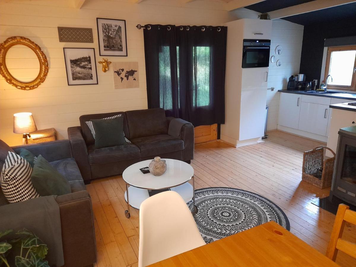 Carpe Diem, Het Ruime Chalet Met Houtkachel Nabij Wildlands Emmen Schoonebeek ภายนอก รูปภาพ