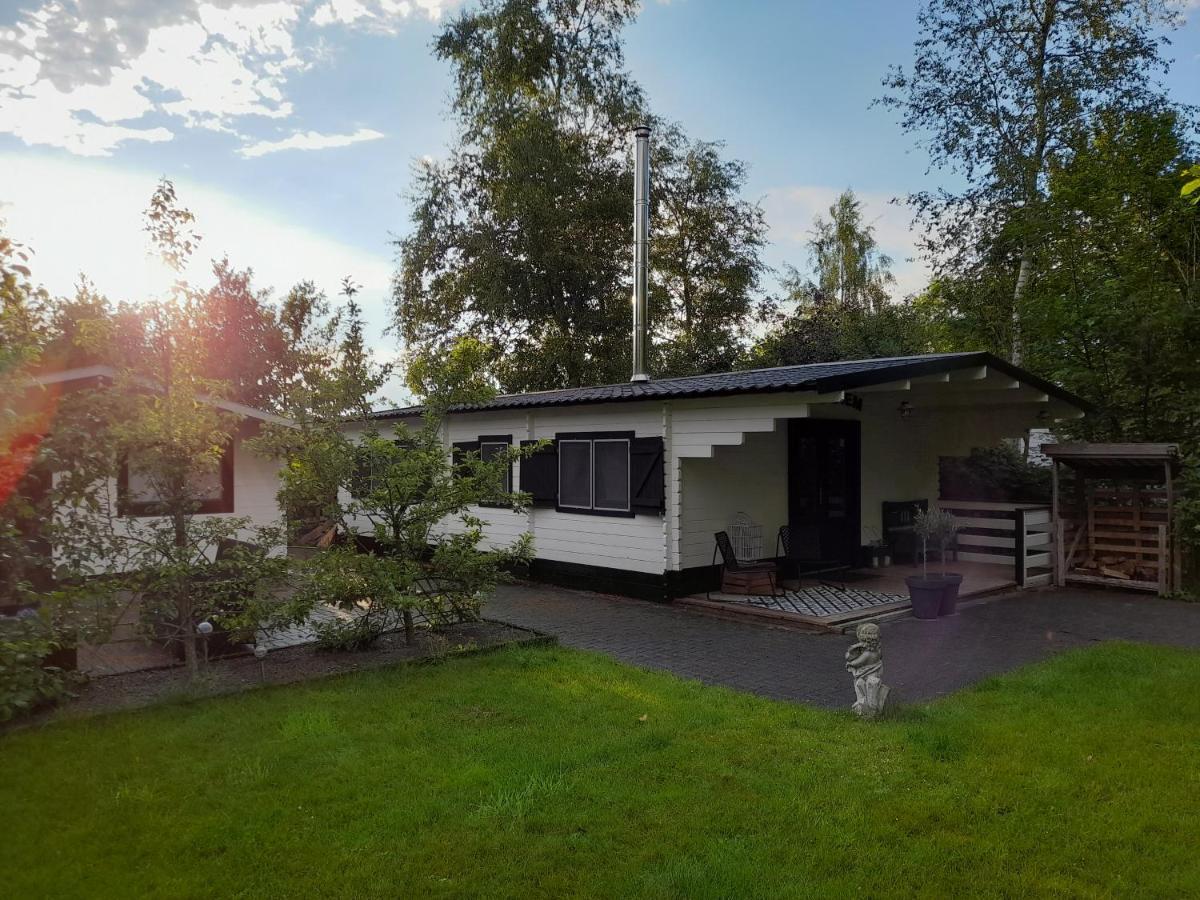 Carpe Diem, Het Ruime Chalet Met Houtkachel Nabij Wildlands Emmen Schoonebeek ห้อง รูปภาพ
